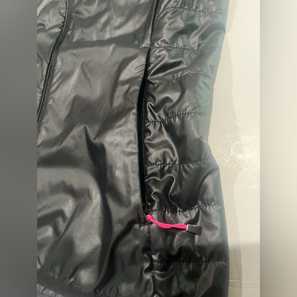 Nike reversible athletic golf women's small vest - Picture 5 of 5